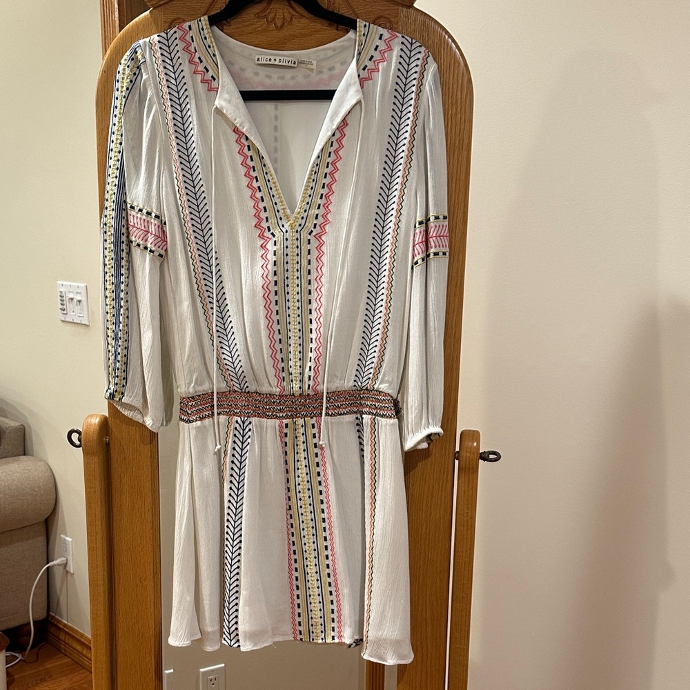 Alice + Olivia White Tunic Dress with Pink, Navy & Yellow Embroidery